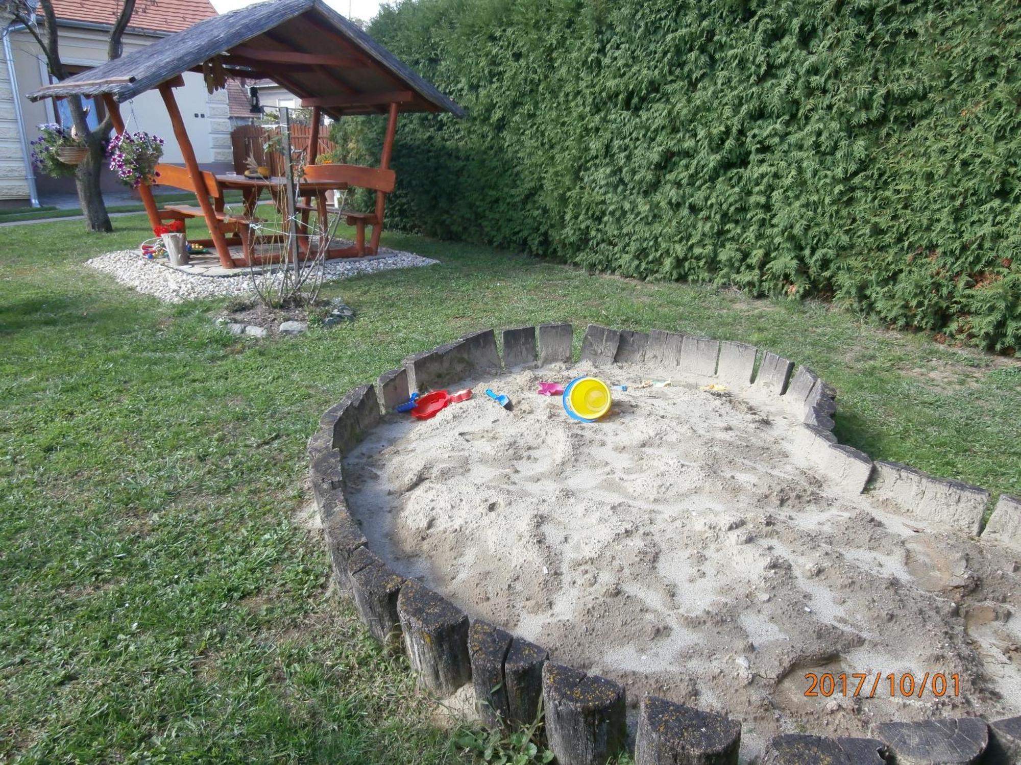 Nádkunyhó Vendégház Hegyhátszentjakab Esterno foto